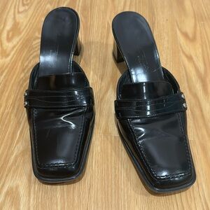 Vintage Black Via Spiga loafer mules sz7